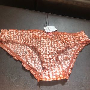 5 for 35 Panty Bundle deal  💝 U pick U decide 🎊